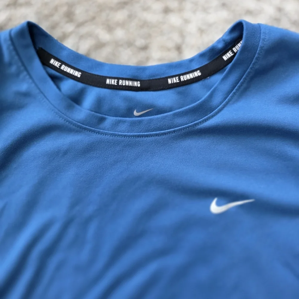 Nike Women's Blue Short Sleeve Tee